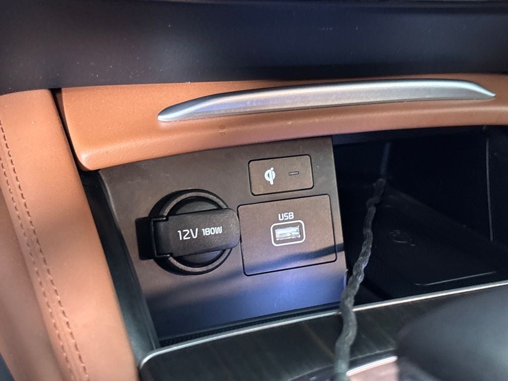 2019 Kia K900 Luxury