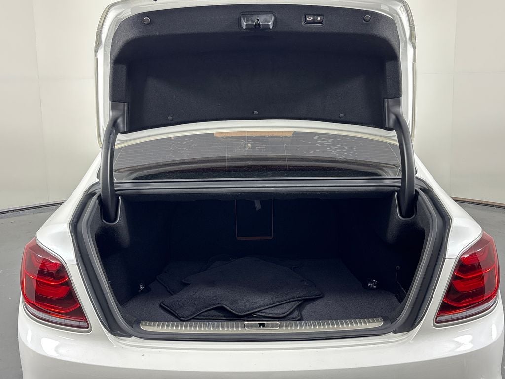 2019 Kia K900 Luxury