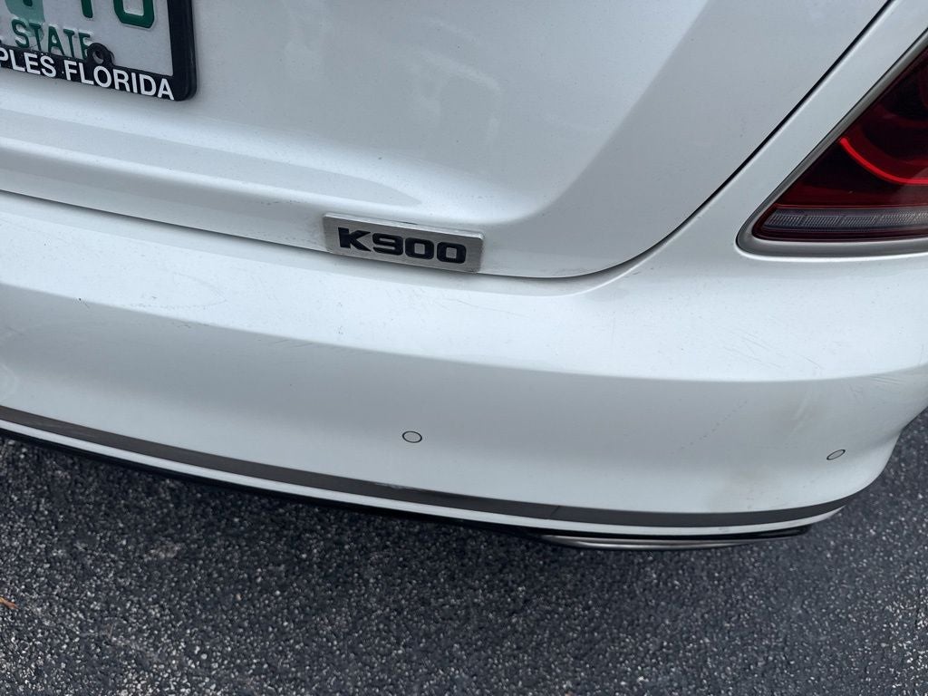 2019 Kia K900 Luxury