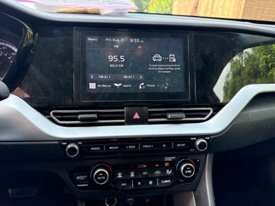 2022 Kia Niro LX