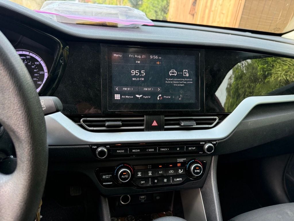 2022 Kia Niro LX