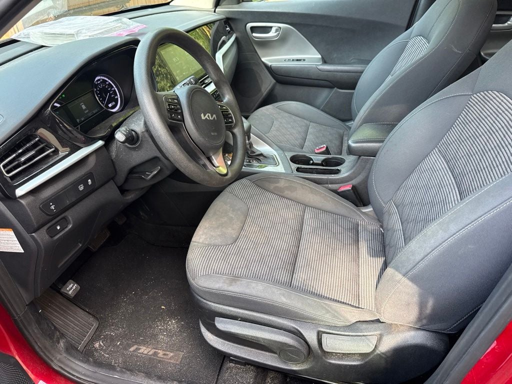 2022 Kia Niro LX