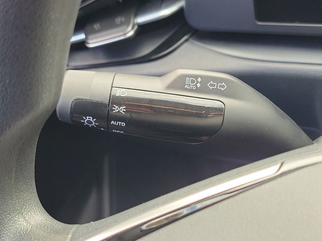 2025 Kia Niro LX