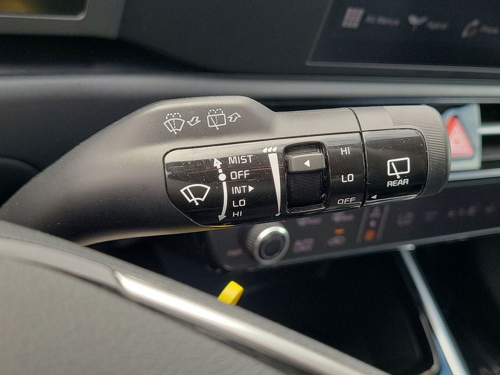 2025 Kia Niro LX