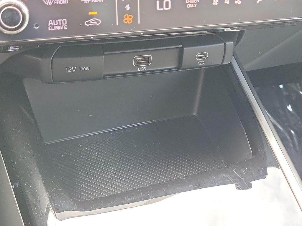 2025 Kia Niro LX