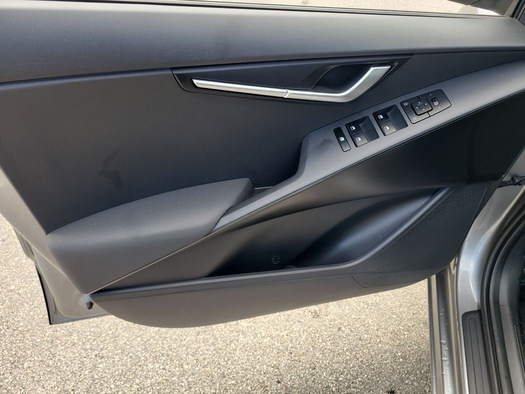 2025 Kia Niro LX