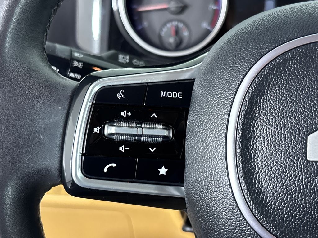 2024 Kia Carnival EX