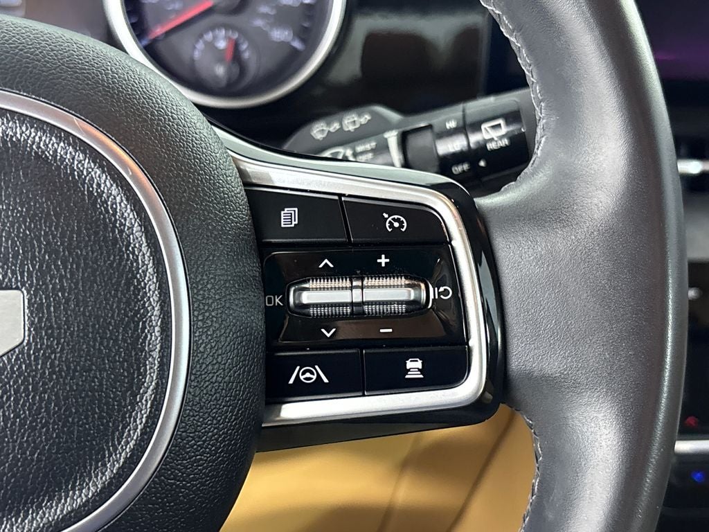 2024 Kia Carnival EX