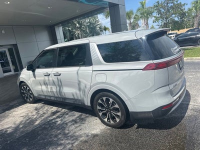 2023 Kia Carnival EX