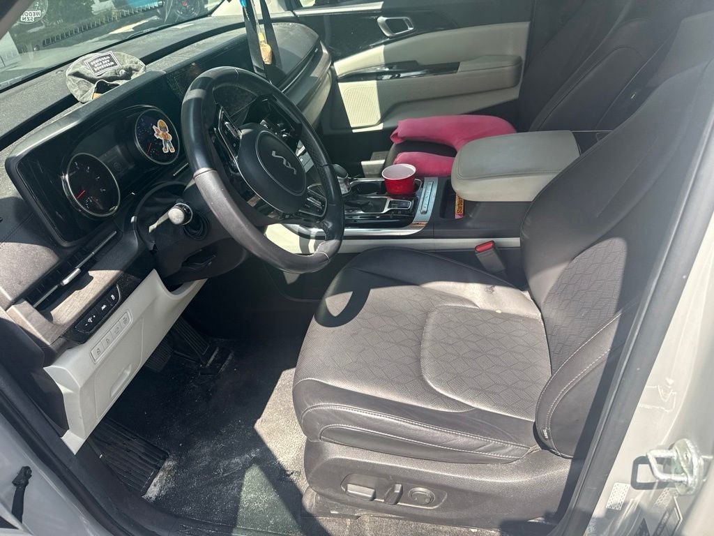 2023 Kia Carnival EX