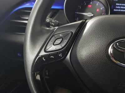 2022 Toyota C-HR XLE