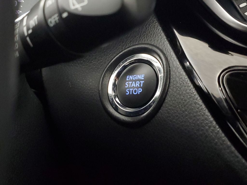 2022 Toyota C-HR XLE