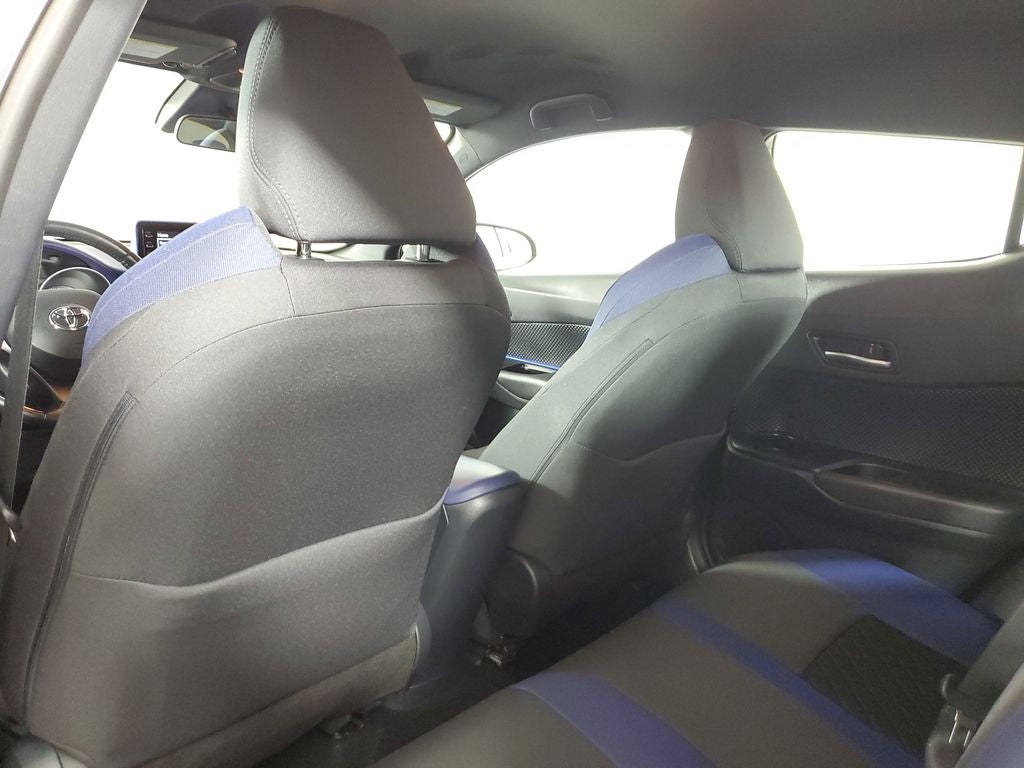 2022 Toyota C-HR XLE