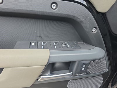 2023 Land Rover Defender 110 X-Dynamic SE