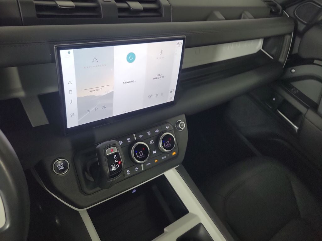 2025 Land Rover Defender 110 S