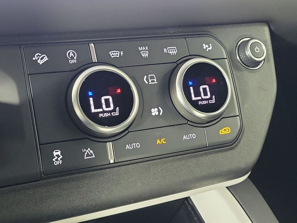 2025 Land Rover Defender 110 S