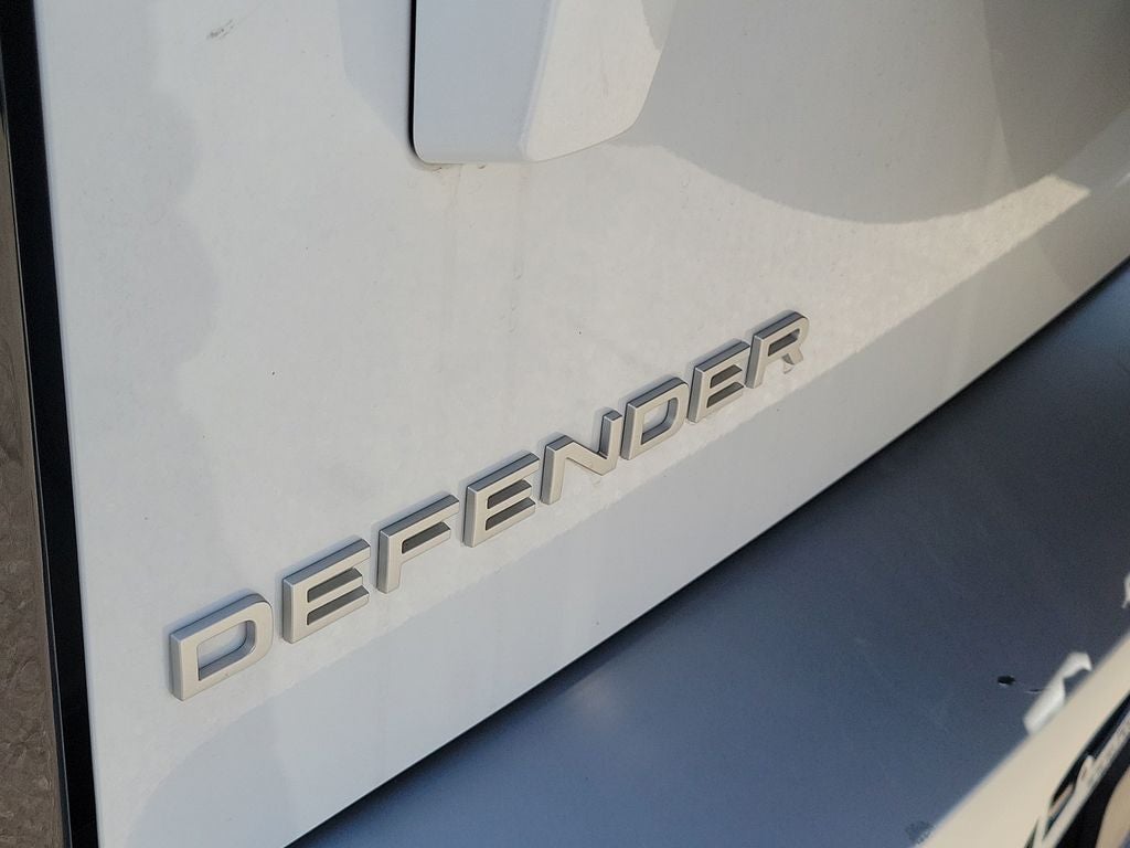 2025 Land Rover Defender 130 S