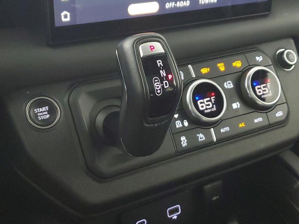 2023 Land Rover Defender 110 Carpathian Edition