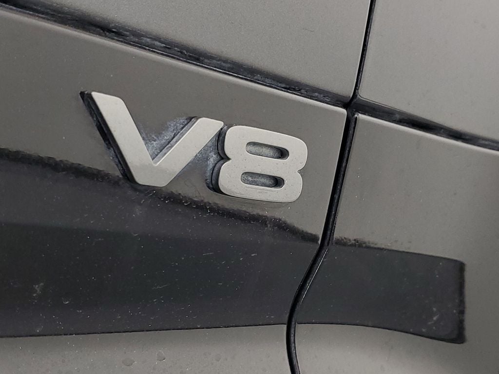 2023 Land Rover Defender 110 Carpathian Edition