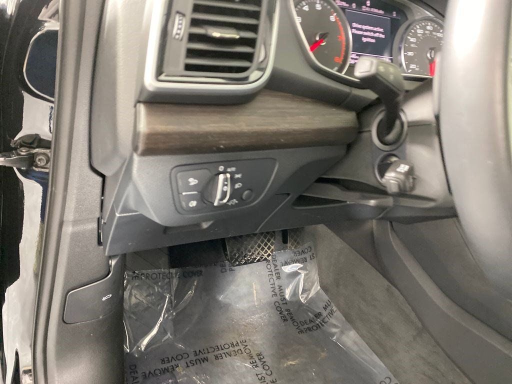 2024 Audi Q5 40 Premium quattro