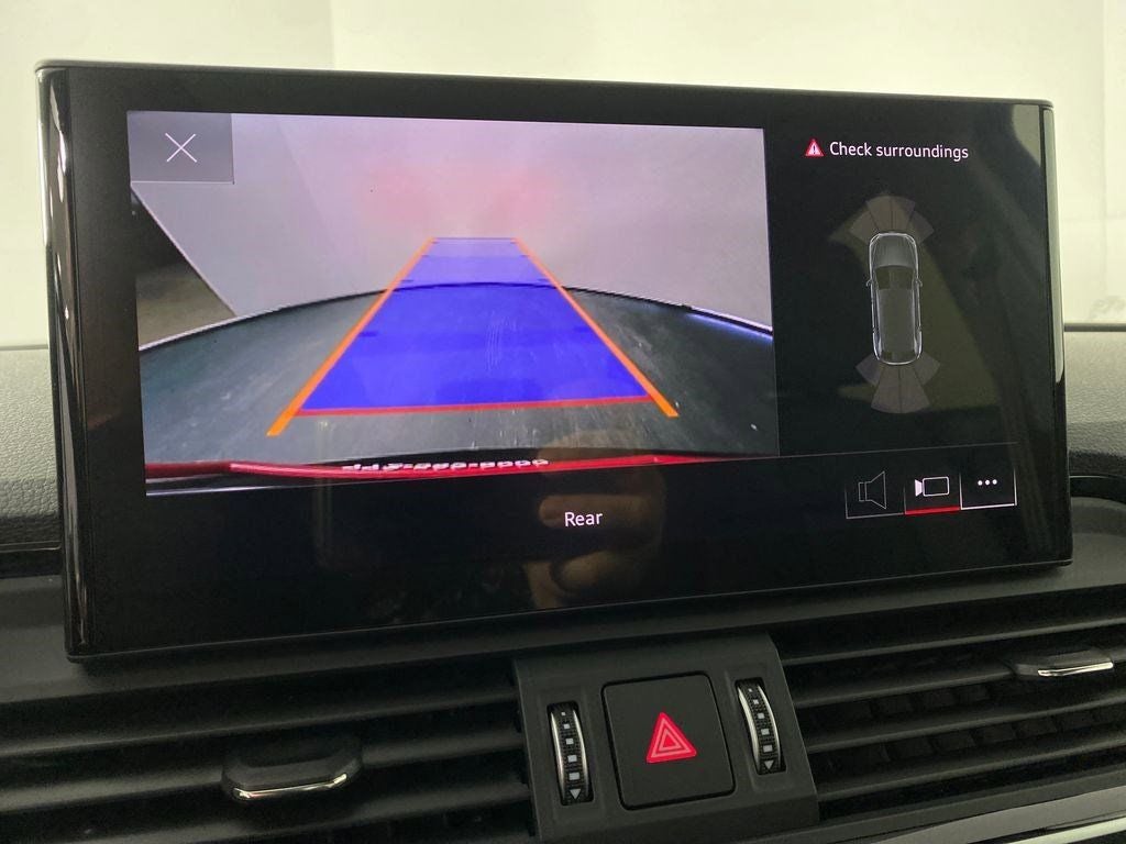 2024 Audi Q5 40 Premium quattro