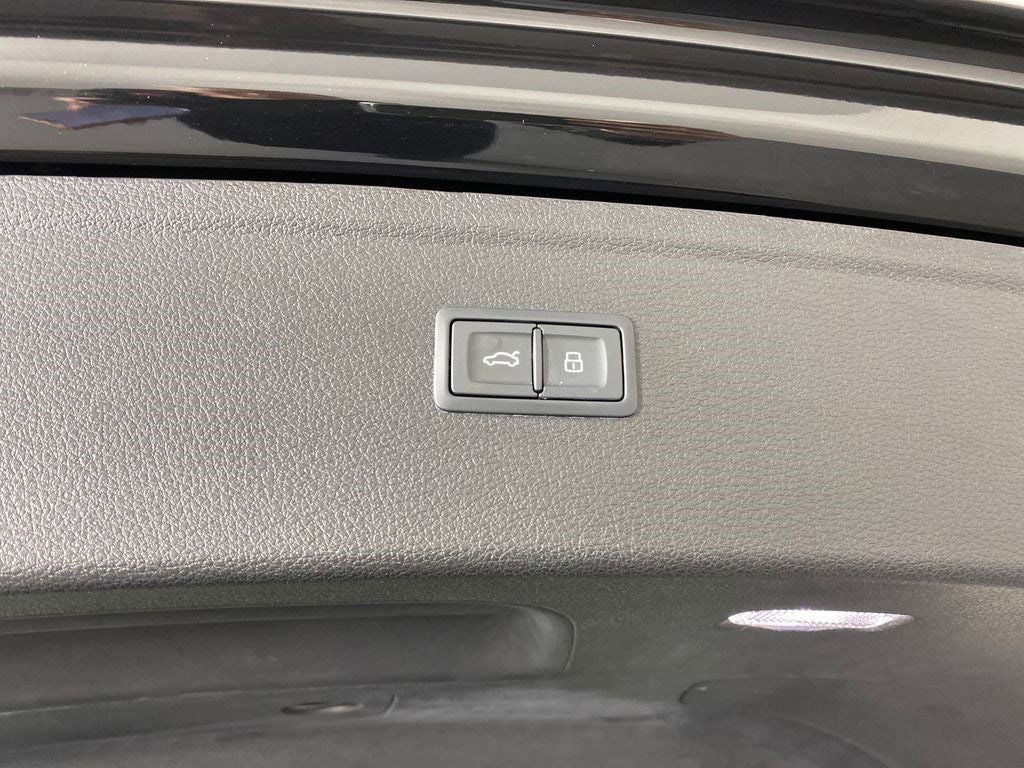 2024 Audi Q5 40 Premium quattro