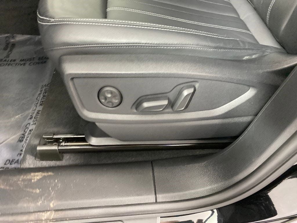 2024 Audi Q5 40 Premium quattro