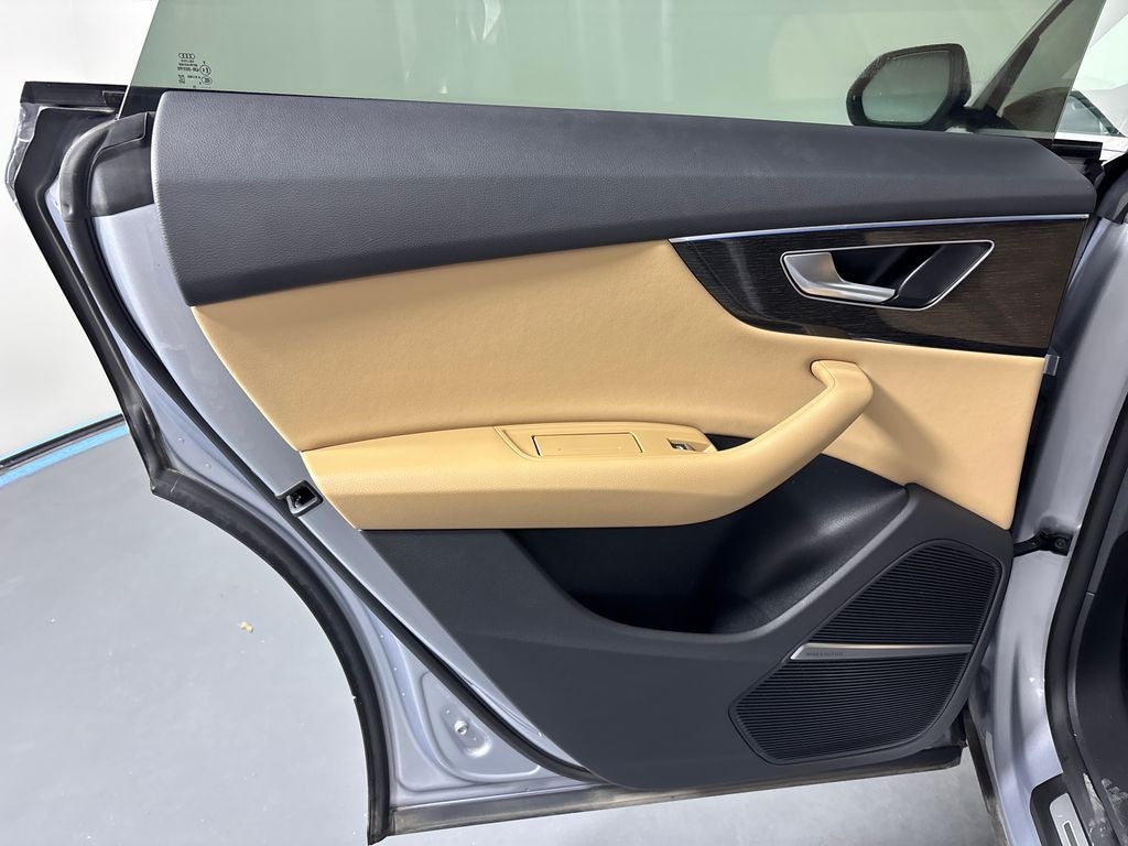 2021 Audi Q8 55 Premium Plus quattro