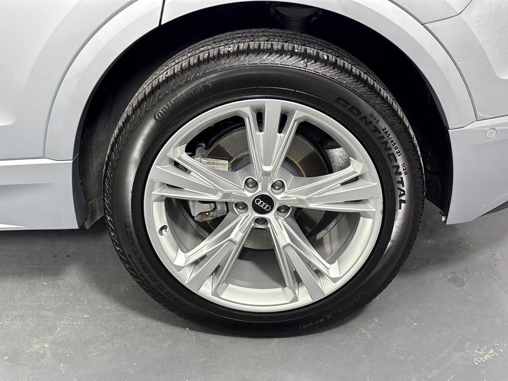 2021 Audi Q8 55 Premium Plus quattro