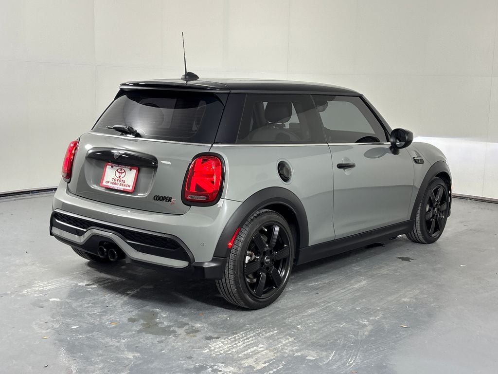2023 MINI Cooper S Base