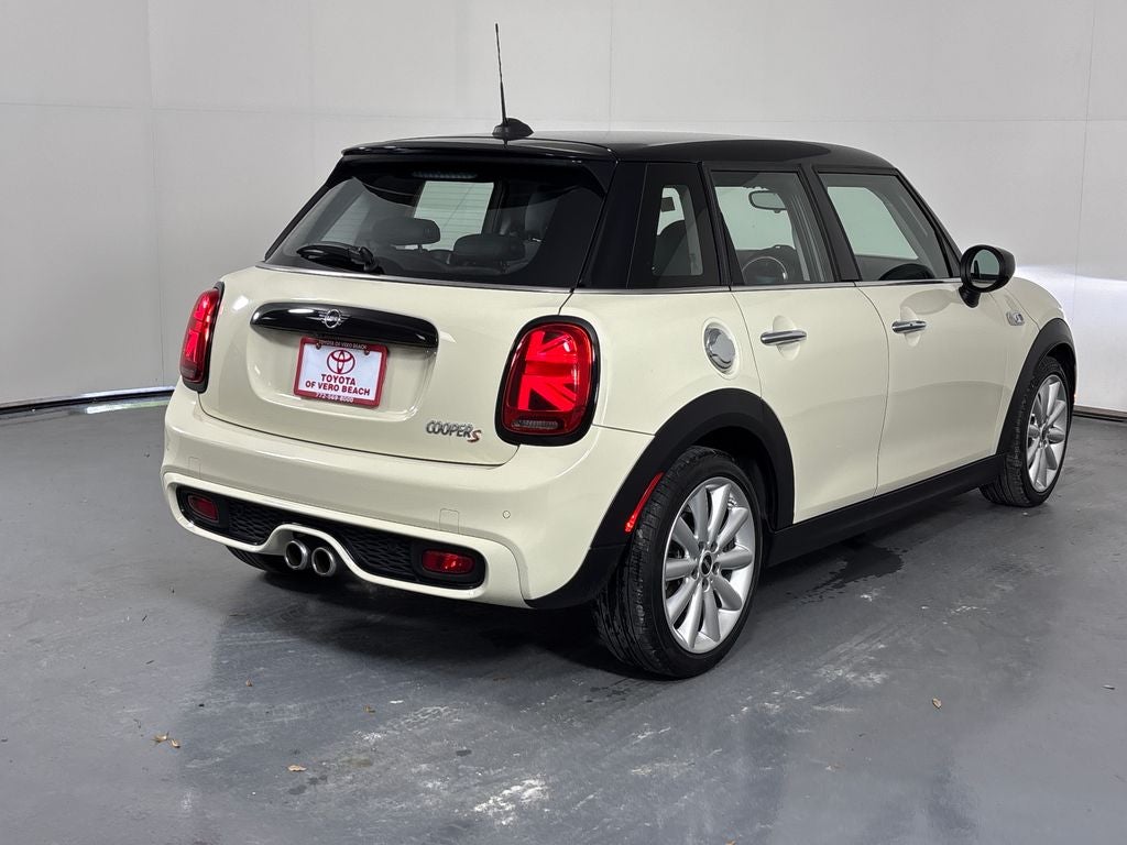 2021 MINI Cooper S Signature