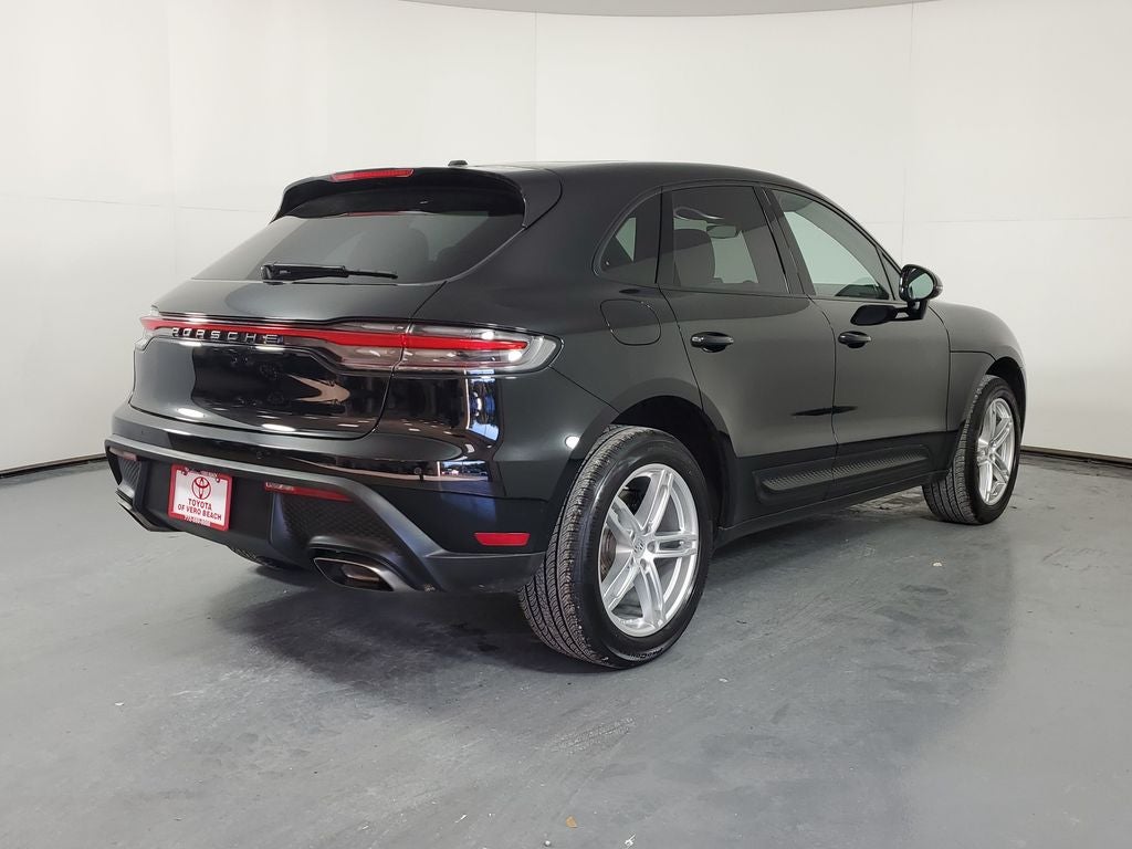 2023 Porsche Macan Base