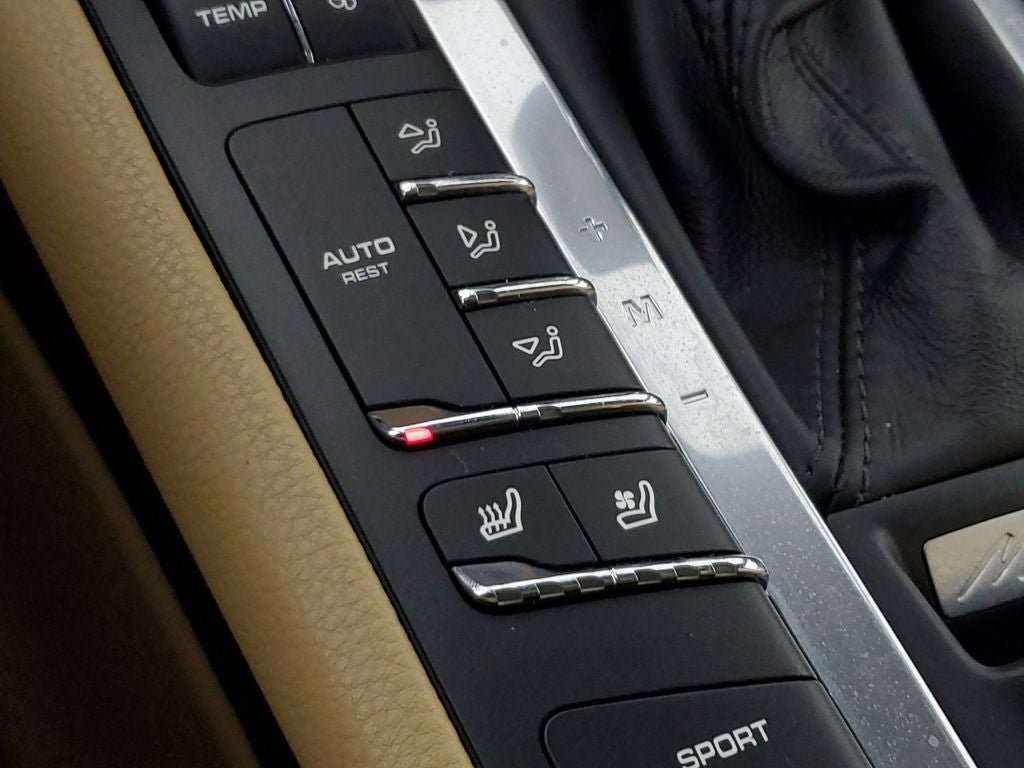 2018 Porsche Macan Base