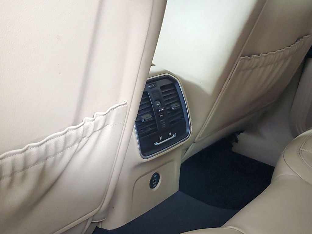 2018 Porsche Macan Base