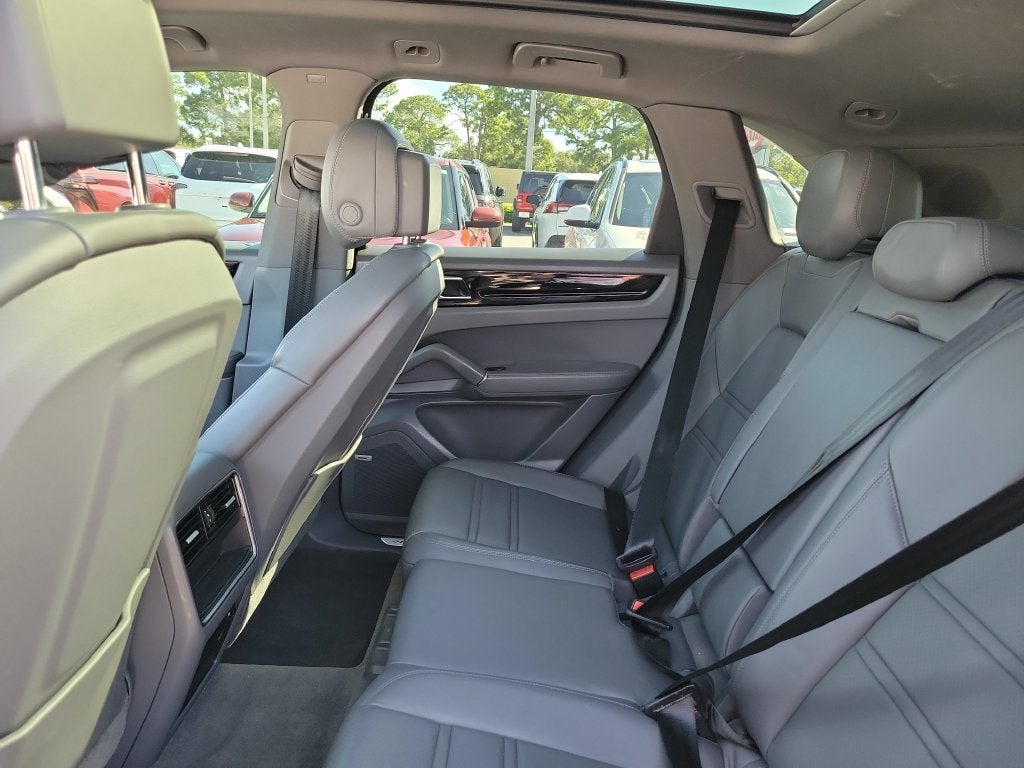 2019 Porsche Cayenne Base