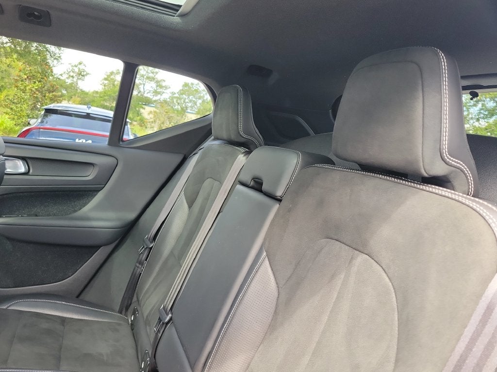 2019 Volvo XC40 R-Design
