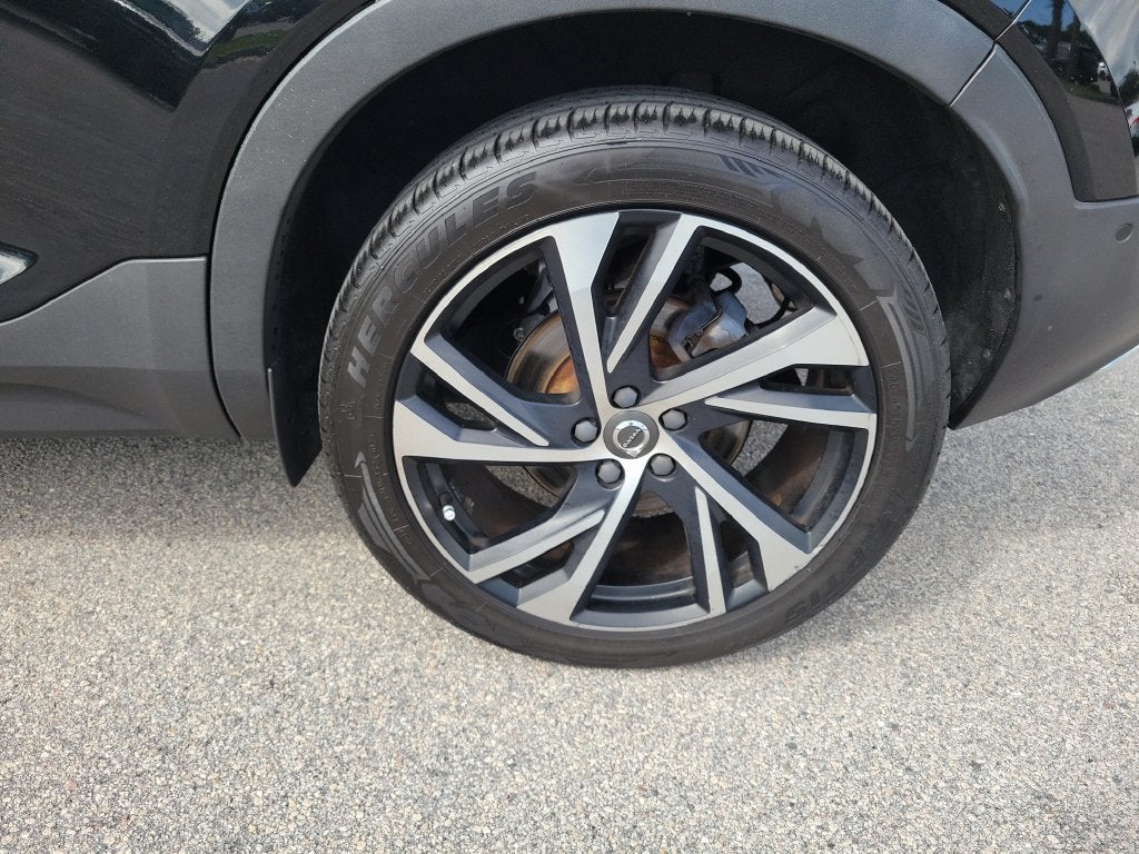 2019 Volvo XC40 R-Design
