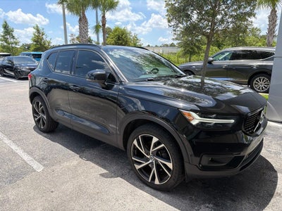 2019 Volvo XC40 R-Design