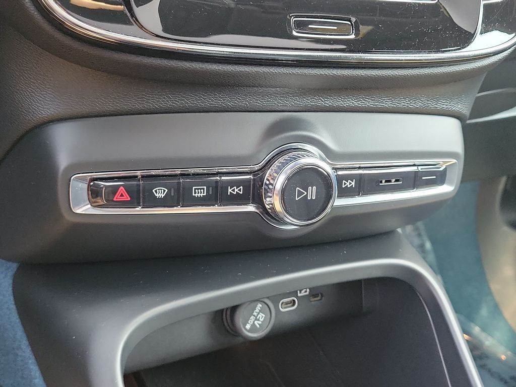 2023 Volvo C40 Recharge Pure Electric Twin Plus