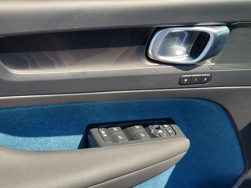 2023 Volvo C40 Recharge Pure Electric Twin Plus