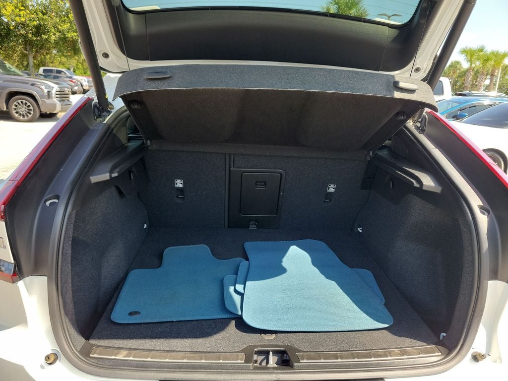 2023 Volvo C40 Recharge Pure Electric Twin Plus